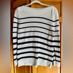 Woman's Talbots petite sweater cream and navy